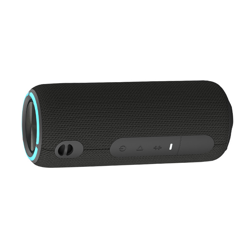 D7.8*H18.8 Cm Bluetooth Außenlautsprecher 3.7v 3600mah Batteriekapazität im Garten